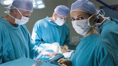 دراسة: النساء أكثر عرضة للوفاة إذا كان الجراح رجلًا