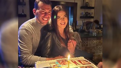 دنيا سمير غانم تحتفل بعيد ميلادها بالأسود