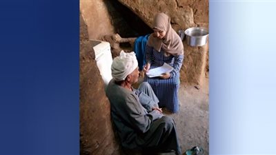 المجلس القومي للمرأة بأسيوط ينظم حملة لطرق الابواب 