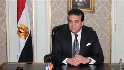 عبدالغفار يستعرض تقريرًا حول أعمال إنشاءات وتجهيزات جامعة المنوفية الأهلية