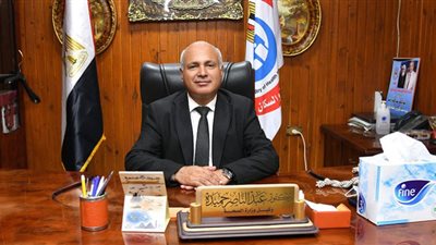 وكيل صحىة الغربية يهنئ الدكتور أسامه بلبل لتوليه خلفًا له