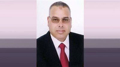 عماد عبدالله قائما بأعمال مدير عام المشتريات والمخازن فى جامعة الفيوم