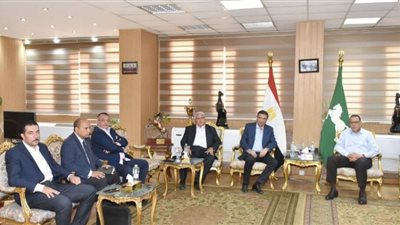 محافظ الشرقية يلتقي رئيس مجلس إدارة البنك الزراعي المصري