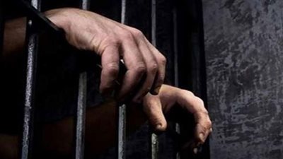 حبس متهم بالإتجار في المخدرات بالهرم