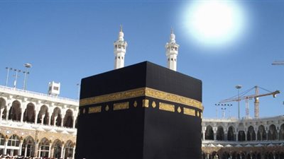 السبت الشمس تتعامد على الكعبة المشرفة وتخفي ظلها.. تفاصيل