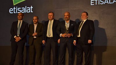 تكريم اتصالات لدعمها جهود الدولة لرقمنة الخدمات ونشر الشمول المالي