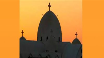 كهنة كنيسة الأنبا شنودة يترأسون قداس الجمعة بسوهاج