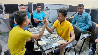 مسابقه قوة الزراعيين بمركز شباب القنطرة غرب بالاسماعيلية .. صور