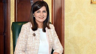 نبيلة مكرم: لأول مرة سلسلة مؤتمرات 