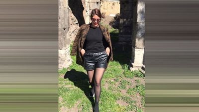 لقاء الخميسي تواكب الموضة بالأسود الجريء