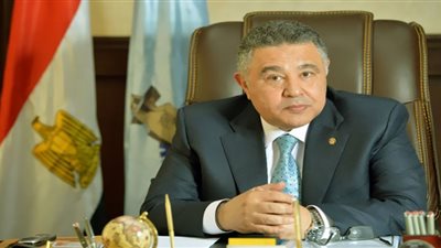 محافظ البحر الأحمر يقود حملة موسعة لضبط الأسعار في الأسواق