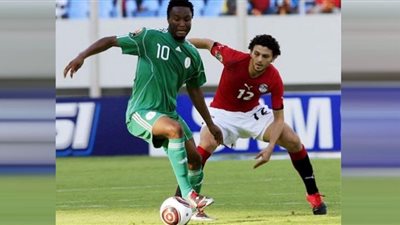 (قبل عرضها بساعات) القنوات الناقلة لمباراة مصر ونيجيريا والترددات المفتوحة