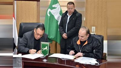 محافظ الشرقية يُوقع بروتوكول تعاون مع المركز القومي للبحوث