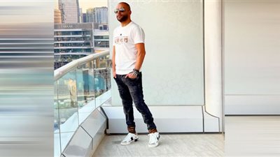 تامر عاشور يكشف موعد طرح ألبومه الجديد 