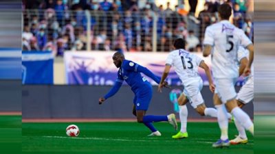 الهلال يكتفي برباعية في فوزه علي الطائي بالدوري السعودي