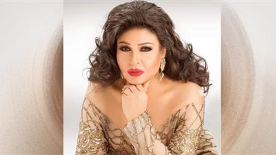 عرض خاص من فيفي عبده.. استمتع بجلسة مثيرة لمدة ساعتين| والسعر مفاجأة