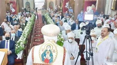 كهنة كنيسة مارمينا العجائبي يترأسون قداس الأربعاء