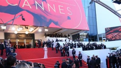 لهذا السبب.. منع مخرج أفلام من المرور على السجادة الحمراء في مهرجان كان