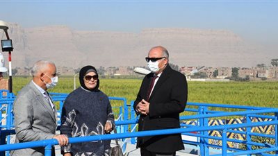 بتكلفة 30 مليون جنيه.. محافظ قنا يطلق إشارة بدء تشغيل محطتي مياه