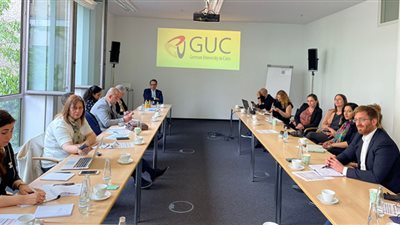 خبراء التعليم الألمان: الجامعة بالقاهرة تعد شراكة مضيئة للعلاقات بين بين مصر وألمانيا