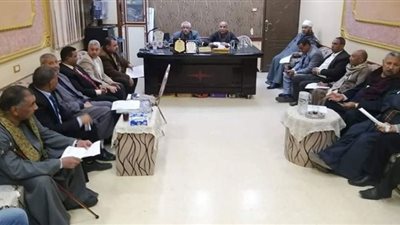 تعليم البلينا يناقش مشاكل عجز المعلمين باجتماع مجلس الأمناء والآباء والمعلمين