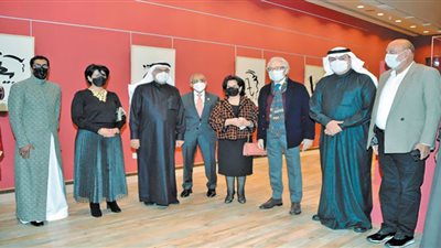 افتتاح معرض فاروق حسنى بمملكة البحرين