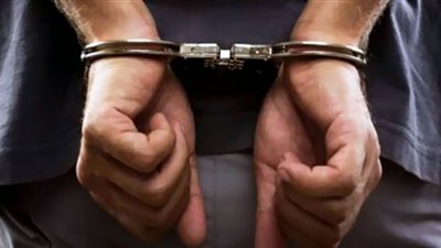 ضبط تاجر مخدرات وأسلحة نارية في دمياط