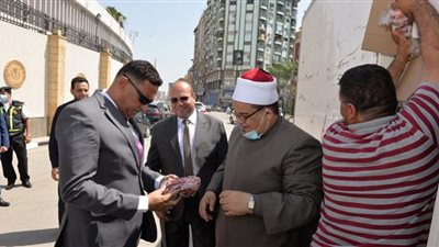 محافظ الدقهلية يشهد تسليم الدفعة الثامنة من لحوم صكوك الطعام