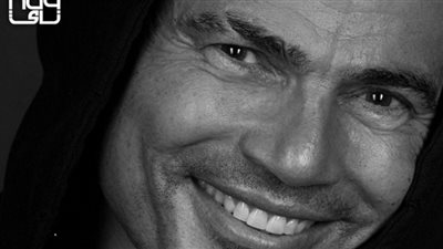 عمرو دياب يطرح ريمكس لأغنية