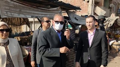 محافظ كفر الشيخ يقود حملة لإزالة الإشغالات ويتفقد أعمال الرصف والموقف العمومي بالعاصمة