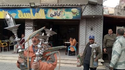 ضبط مقهى يقدم الشيشة للزبائن في حملات بمنطقة حي حلوان