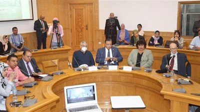 وزيرة الثقافة تشهد الحلقة النقاشية الختامية لمؤتمر عشرينيات القرن العشرين