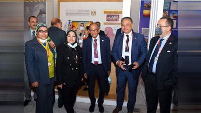 في ختام منتدى شباب العالم.. إقبال كبير على جناح وزارة الهجرة.. صور
