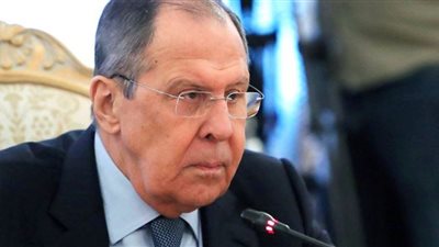 العاهل البحريني يلتقى وزير الخارجية الروسي