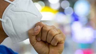 انفوجراف.. إرشادات للوقاية من فيروس كورونا ومتحور أوميكرون