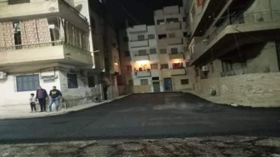 محافظ أسيوط: أعمال الرصف تتواصل بشوارع مدينتي منفلوط وديروط