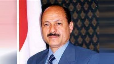 الرئاسي اليمني يحث المجتمع الدولي على بذل المزيد من الجهود لإحلال السلام في البلاد