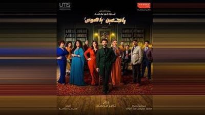 اللجنة الثقافية بالنادي الأهلي تكرم طاقم عمل 