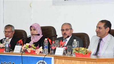 رئيس جامعة قناة السويس يفتتح ورشة العمل للتوعية بقانون المالية العامة الموحد
