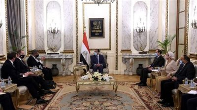 مدبولي يلتقى رئيس الدورة الـ 26 لمؤتمر تغير المناخ لبحث سبل التعاون