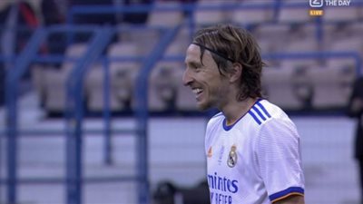 ريال مدريد يضع الهدف الأول أمام بيلباو بنهائي السوبر الإسباني (فيديو)