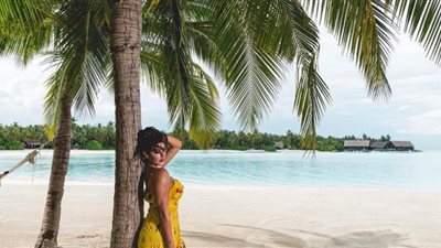 شاهد.. رد غير متوقع من ياسمين صبري على تصريحات والدها الفاضحة