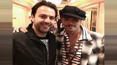 جوني ديب| تيم حسن يهنئ صديقه على الانتصار في معركته مع أمبر هيرد