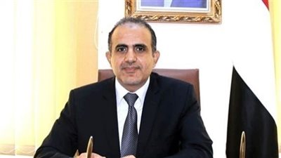 وزير الصحة اليمني يبحث مع الصليب الأحمر تعزيز التعاون المشترك