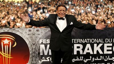 نقل عادل امام للمستشفى يفزع جمهوره| شقيقه يكشف الحقيقة كاملة