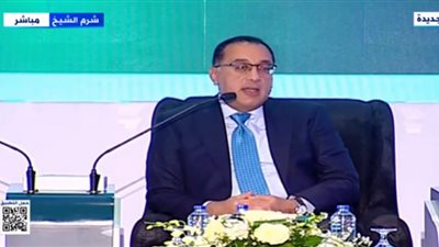 رئيس الوزراء: وضعنا رؤية لجعل مصر مركزًا عالميًا لإنتاج الطاقة الخضراء (فيديو)