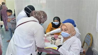 بالتعاون مع مؤسسة راعي مصر .. قافلة طبية باسعار رمزية بأخميم