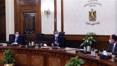 مدبولى: تخفيض المديونية المستحقة لوزارة البترول على المالية خلال 6 أشهر