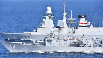 القوات البحرية المصرية والفرنسية تنفذان تدريبا عابرا فى البحر الأحمر