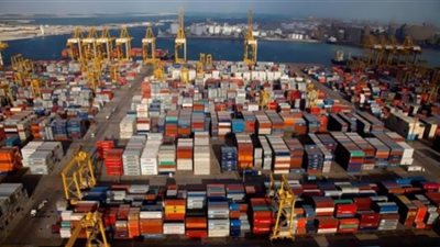 الصادرات الألمانية ترتفع 4.4% في أبريل